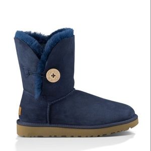 UGG BAILEY BUTTON II BOOTS